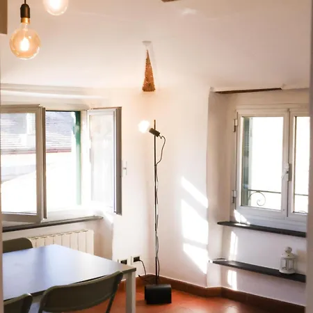 Apartman The Tower - Center Genova
